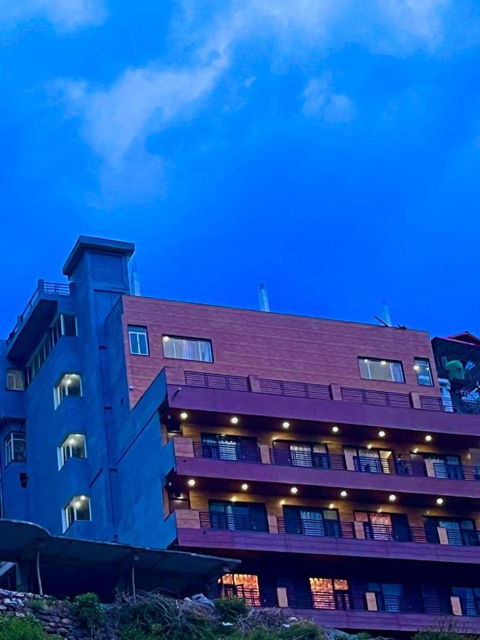 River Grand, ムスーリー エクステリア 写真